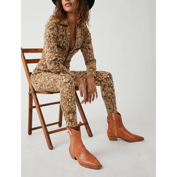 🎉LAST CHANCE🎉 FREE PEOPLE Lennox Printed Jumpsuit / Cappuccino Combo - Picture 2 of 5